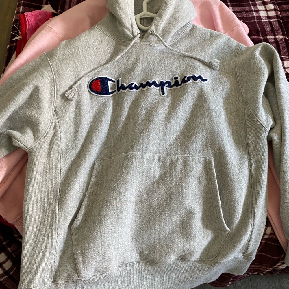 Men’s size medium Champion hoodie